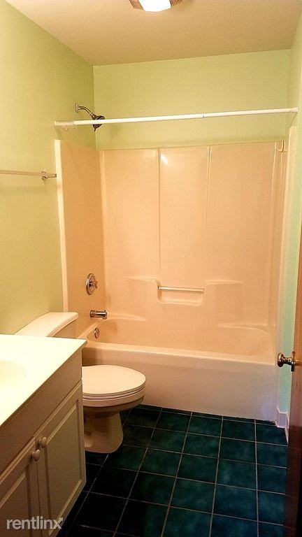 49 Furman Ave - Photo 3 of 5