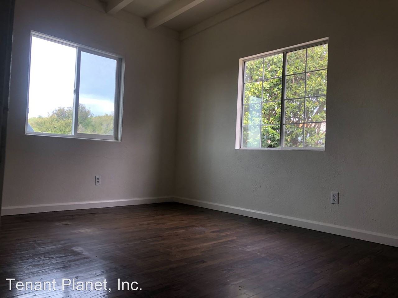 525 Pitta St. - Photo 2 of 8