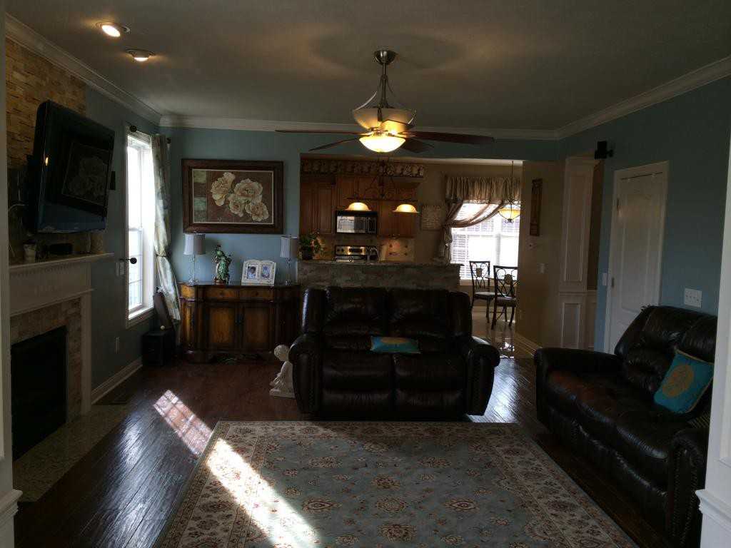 11237 Niagara Dr - Photo 3 of 10