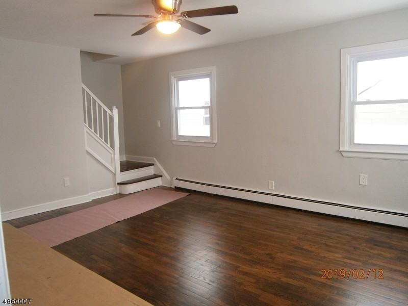 815 Ramapo Ave - Photo 3 of 16