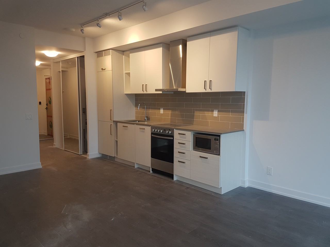 125 Redpath Ave