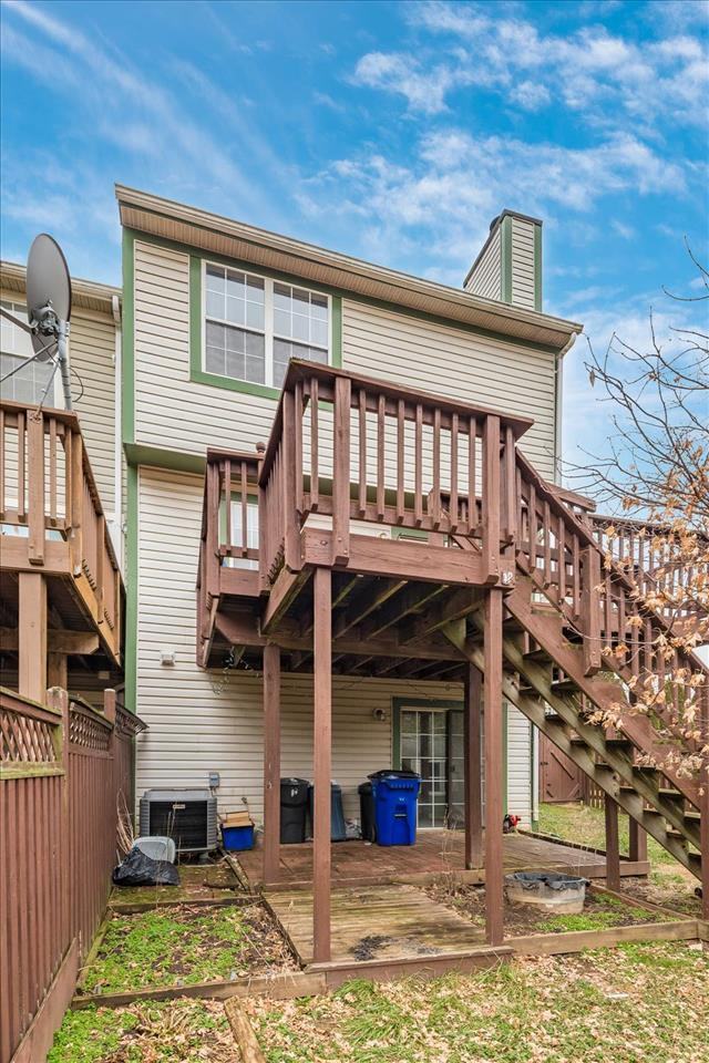 819 Jubal Way - Photo 2 of 40