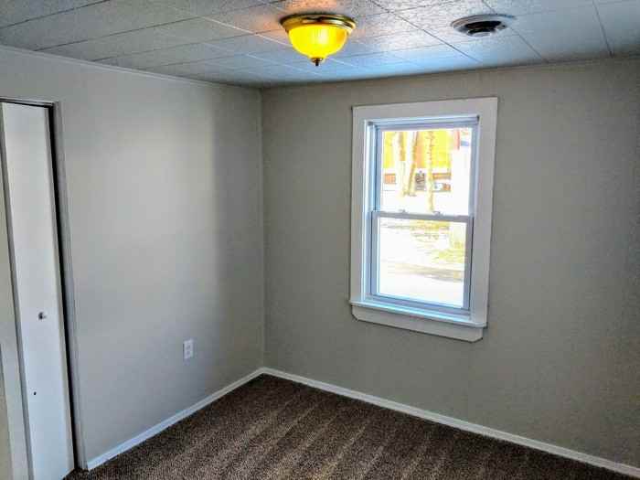 4813 Wright St - Photo 2 of 10