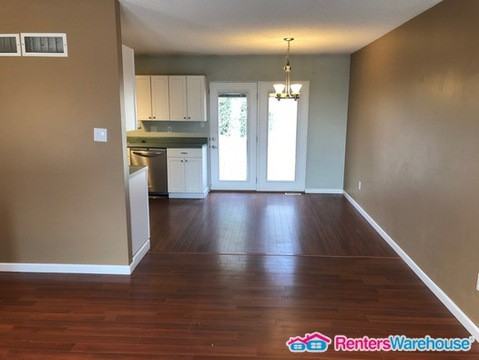 6001 La Chateau Ct - Photo 3 of 21