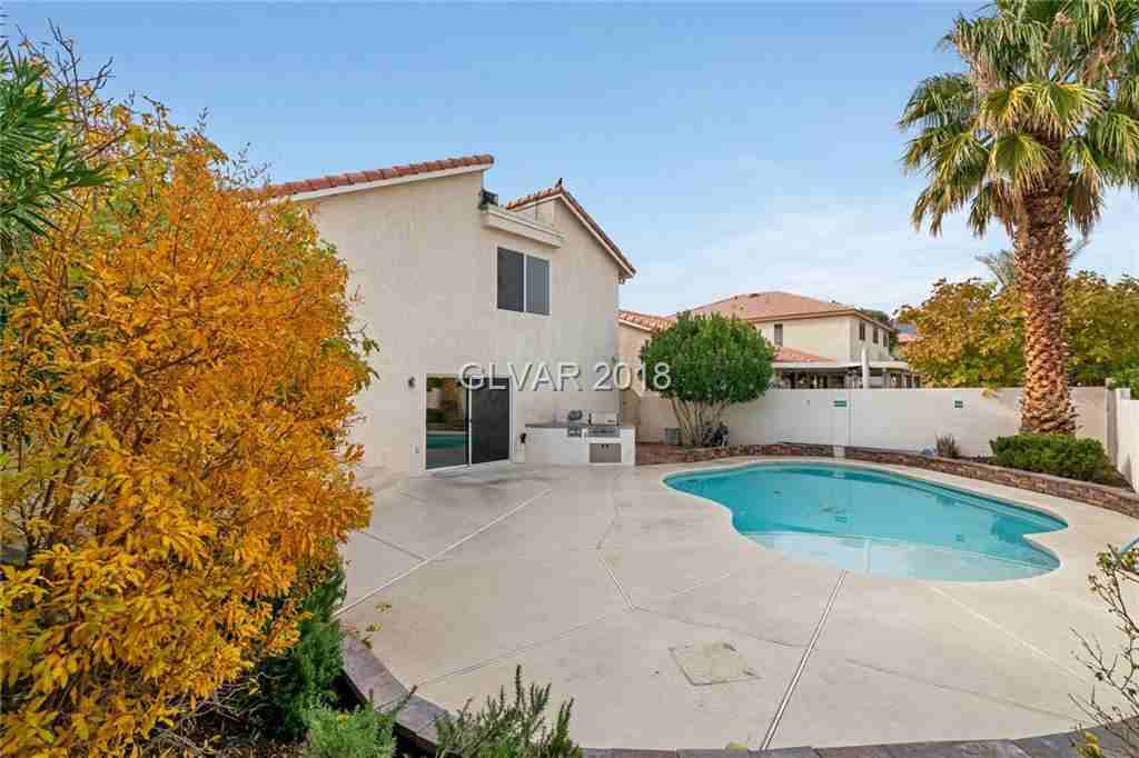 8516 Copper Falls Ave - Photo 3 of 9