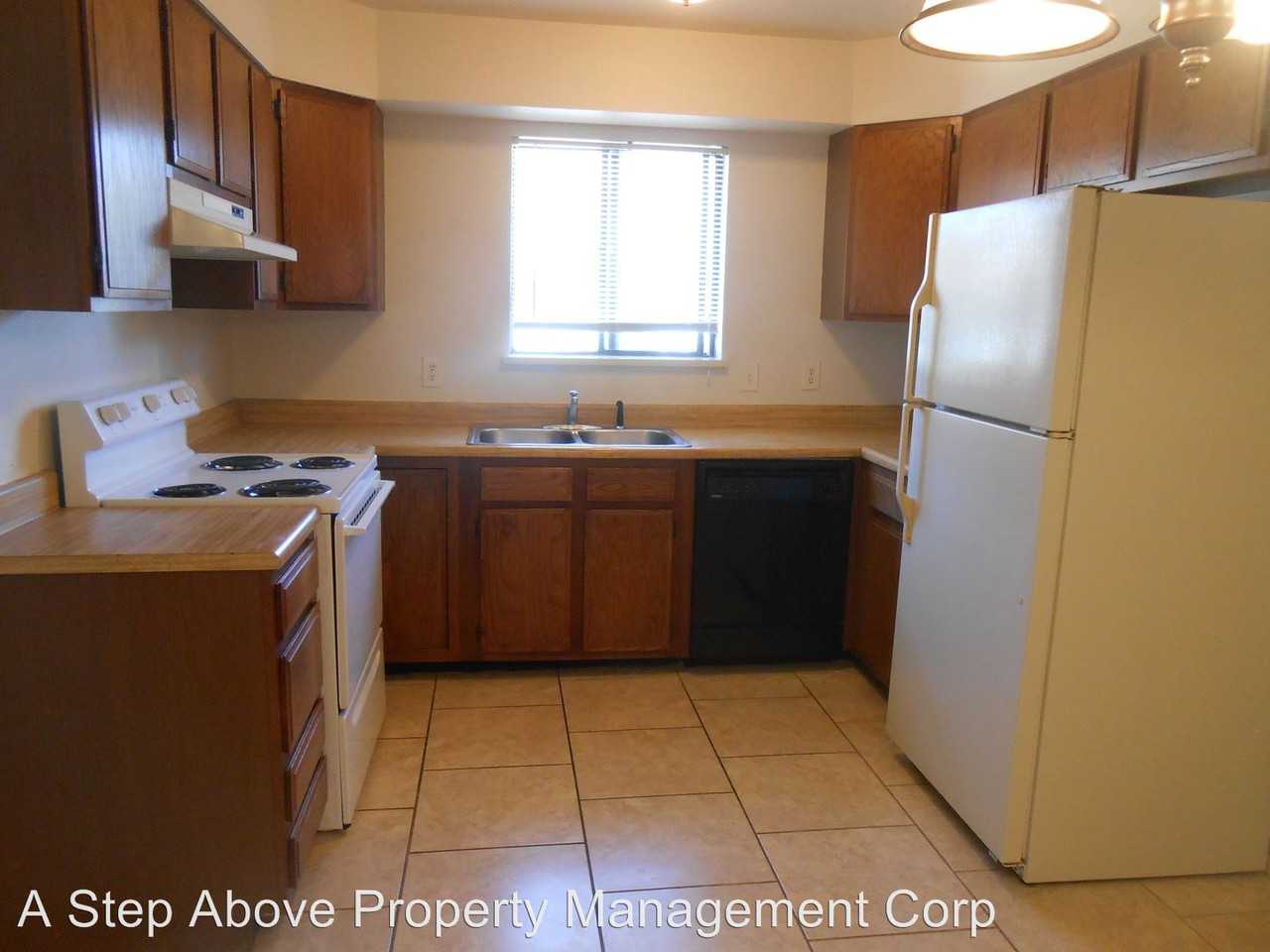 856 Iowa Avenue - Photo 3 of 6