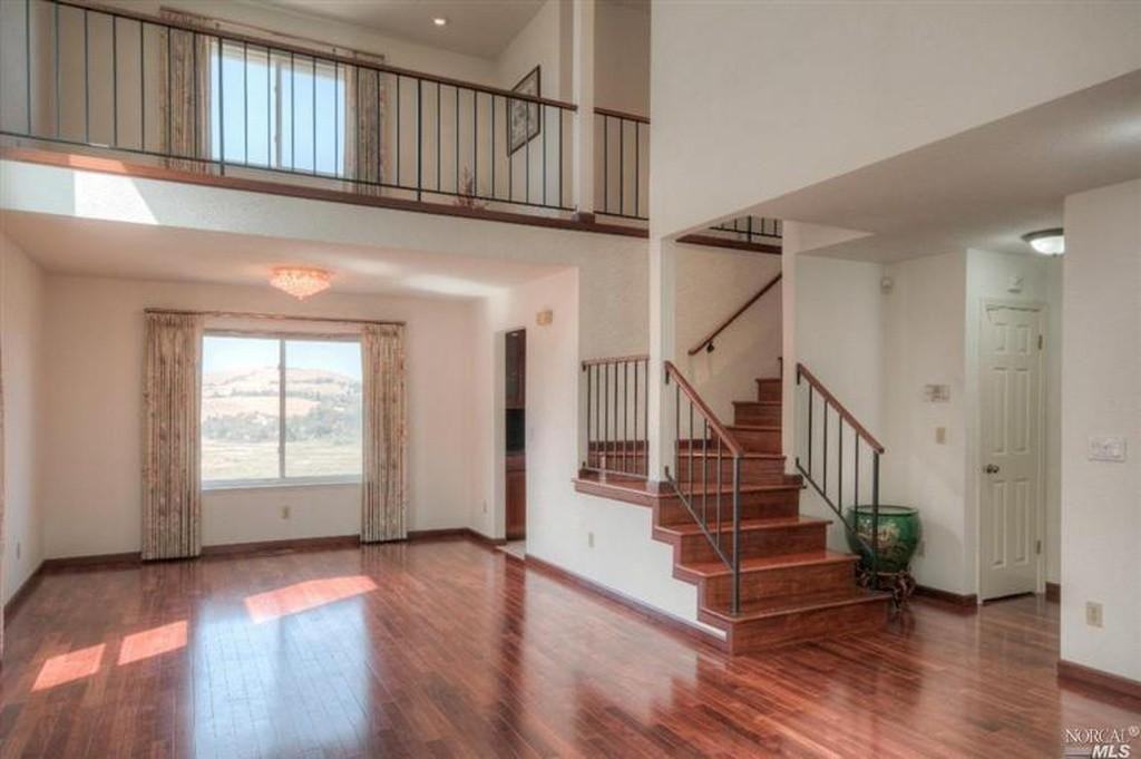 142 Pirates Cove - Photo 3 of 22