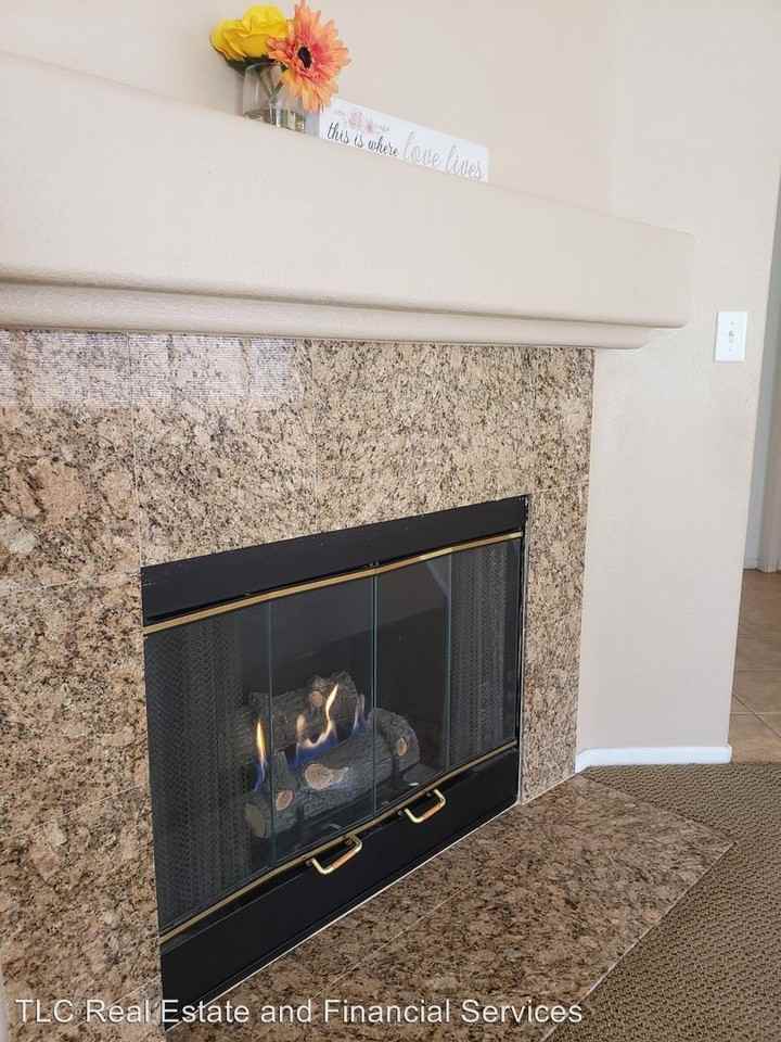 11498 Vía Monte - Photo 3 of 12