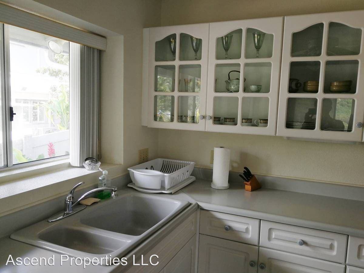 3351 Kalihi St - Photo 3 of 18