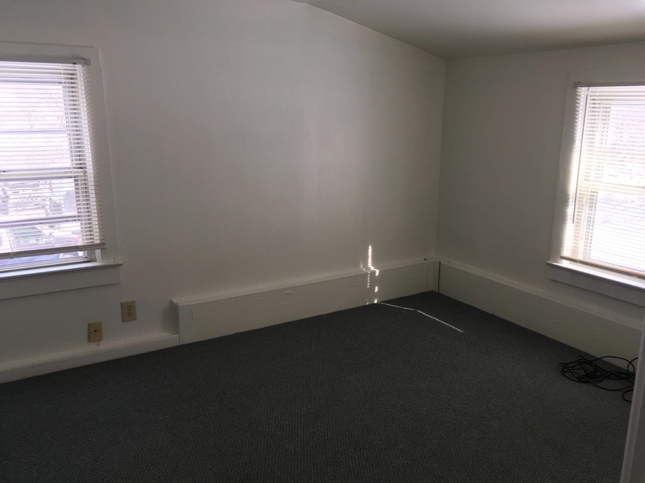 9 Russell St - Photo 3 of 4