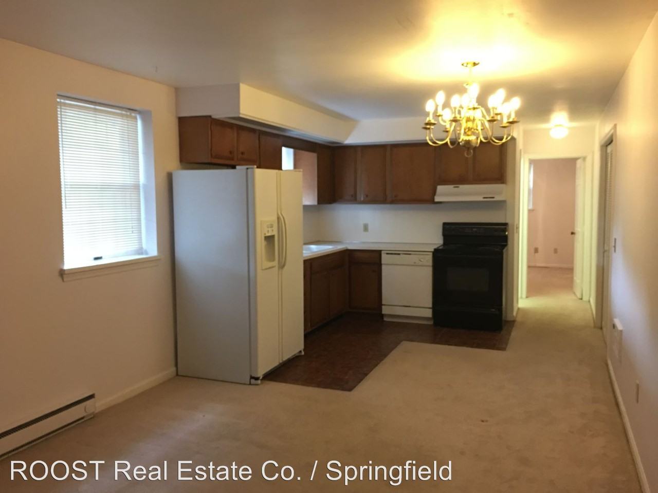 131 Berwick Dr - Photo 2 of 6