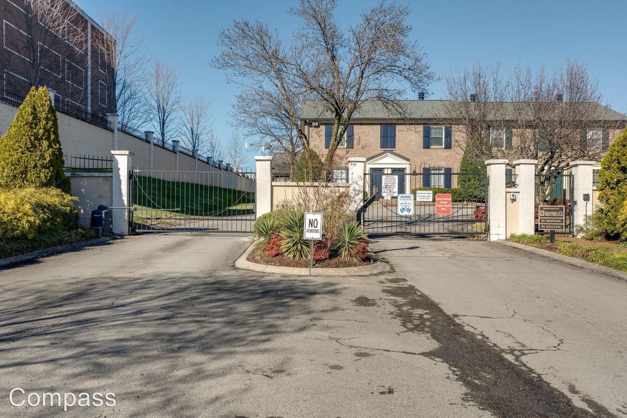 105 Academy Square #105 - Photo 2 of 10