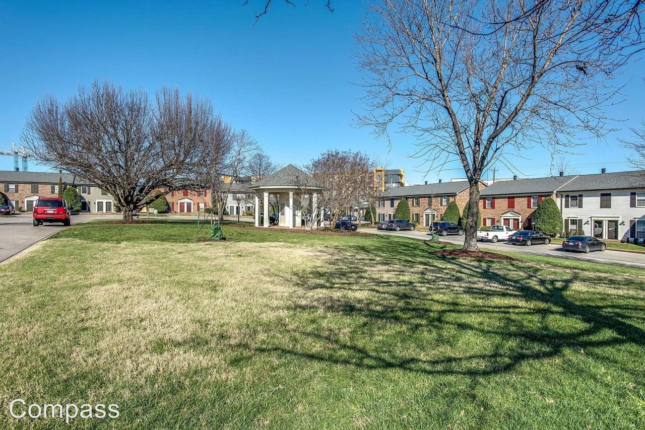 105 Academy Square #105 - Photo 3 of 10