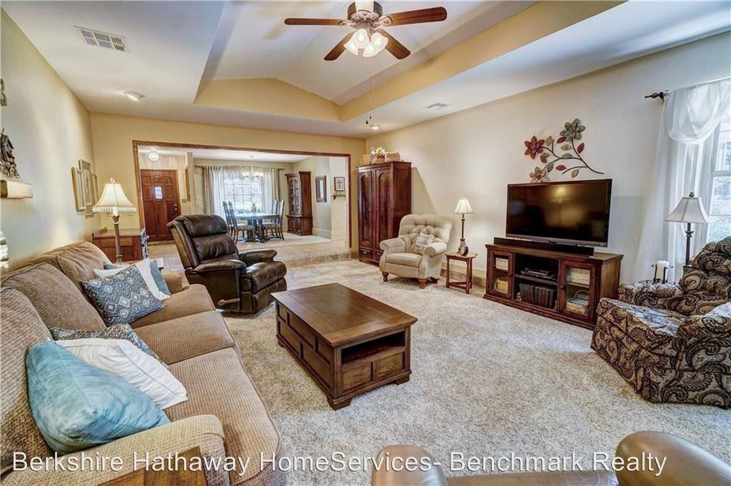 6 Pecan Ridge - Photo 2 of 17