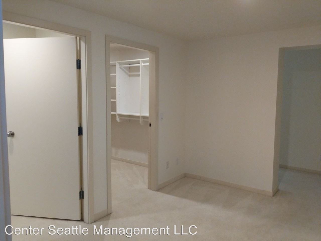 1019 Harbor Avenue SW - Photo 3 of 7