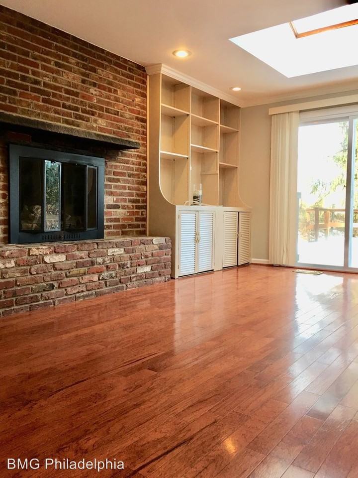 1815 Blackberry Ln - Photo 3 of 30