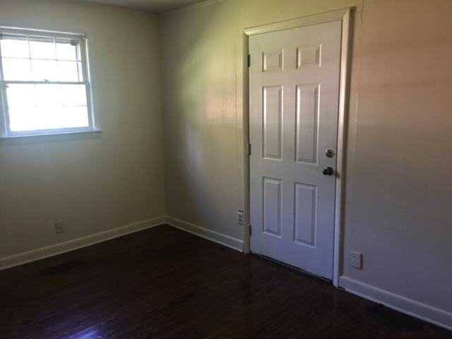 1309 Saville St - Photo 2 of 7