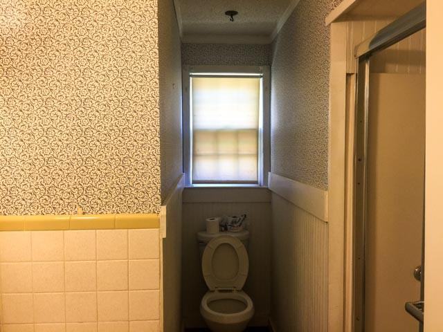 1309 Saville St - Photo 3 of 7