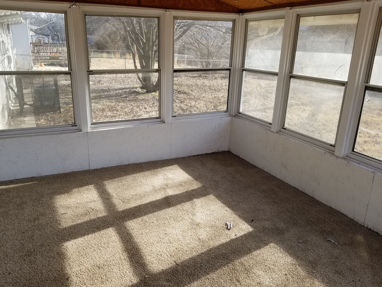 1518 Champlin Dr - Photo 2 of 11