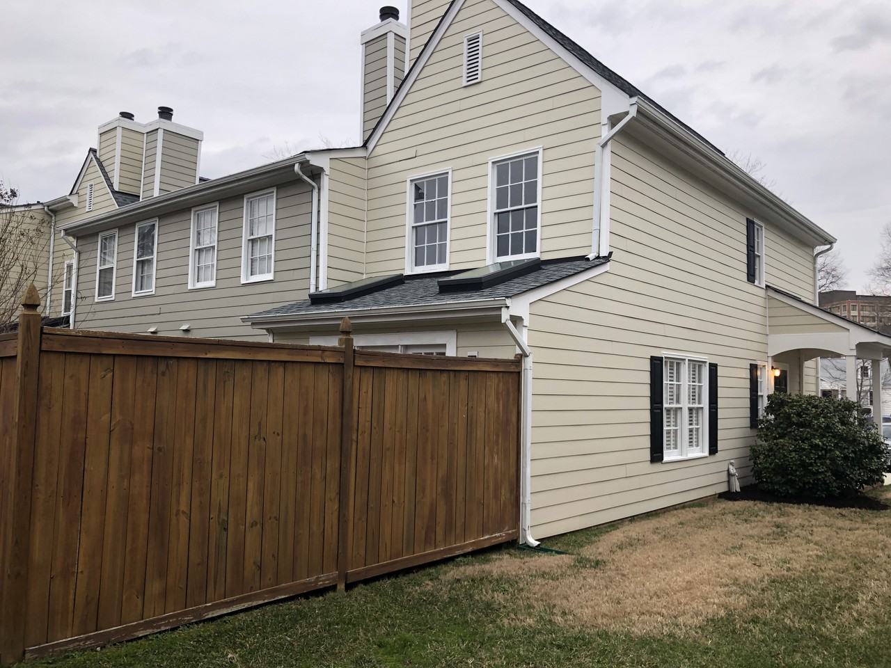 1308 Maple Ave - Photo 7 of 32