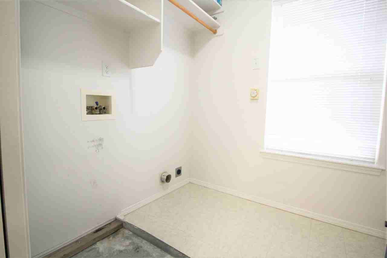 8931 W Irving St #201 - Photo 6 of 14