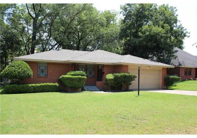 938 Indian Creek Trail - Photo 2 of 14