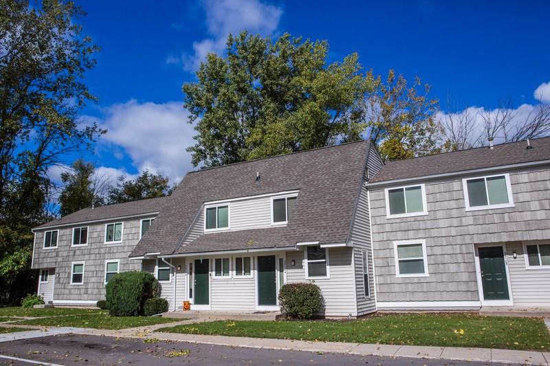 Pheasant Run - Photo 2 of 16