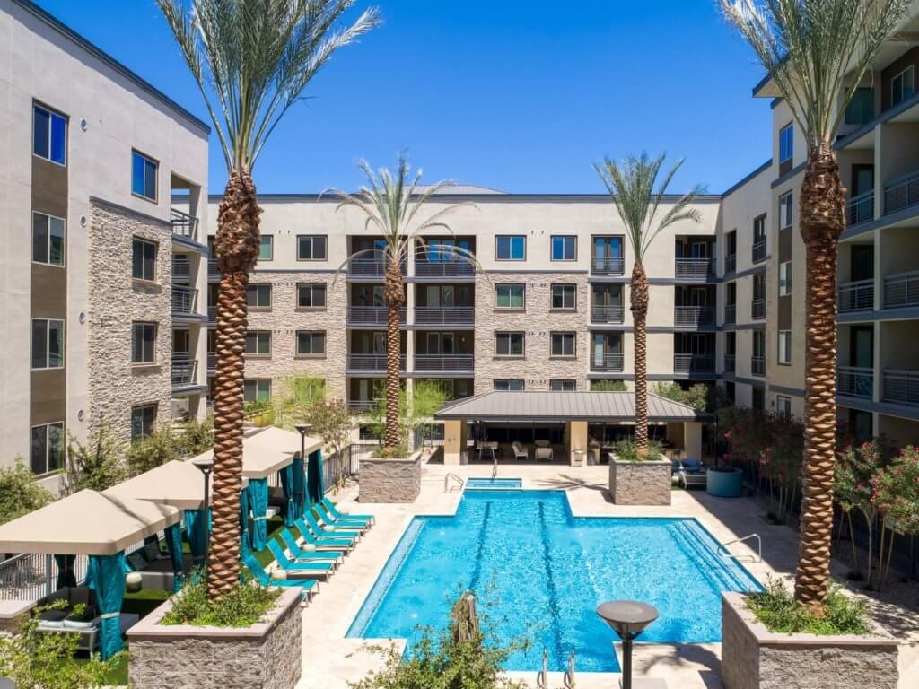 Peak 16 - Photo 4 of 18