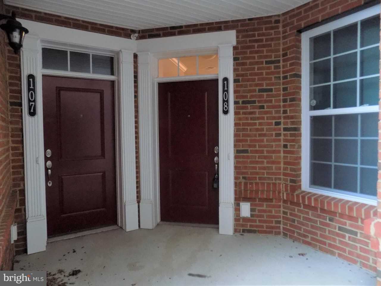 43047 Stuarts Glen Terrace - Photo 2 of 22