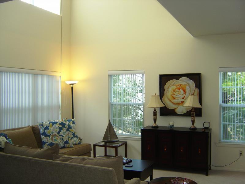 604 Cobblestone Way - Photo 3 of 11