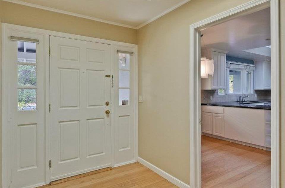 1905 Oak Ave - Photo 2 of 17