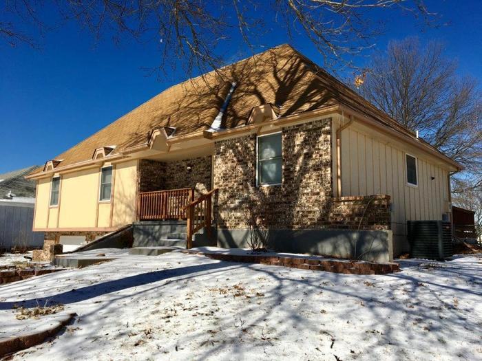 12408 E 58th Terrace - Photo 2 of 28