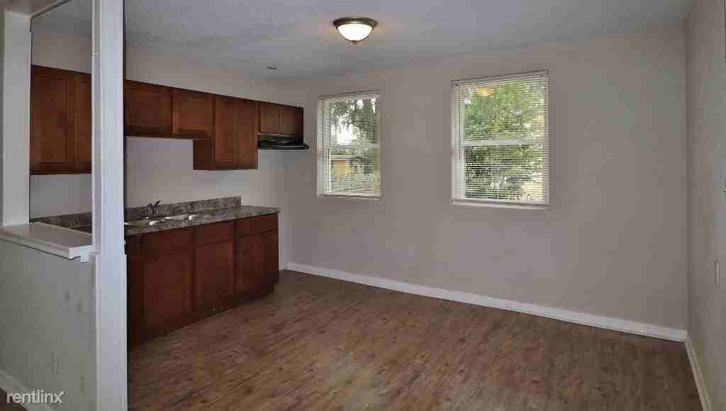 2830 San Diego Plaza - Photo 3 of 17