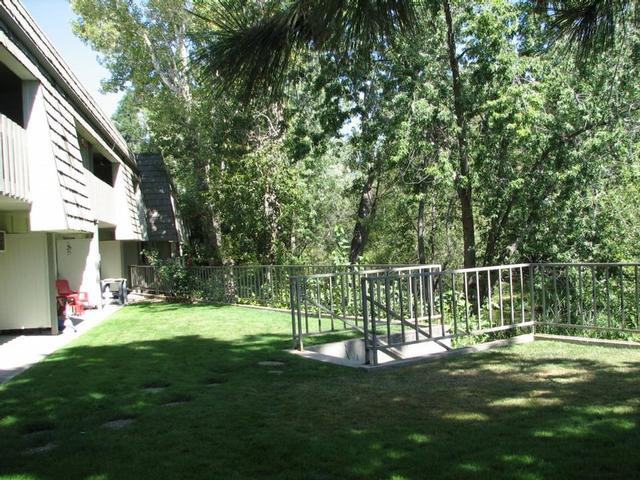 1140 S Colorado Ave - Photo 3 of 20