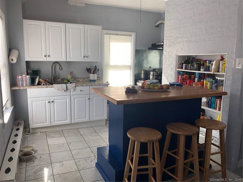 752 Atlantic St - Photo 2 of 12