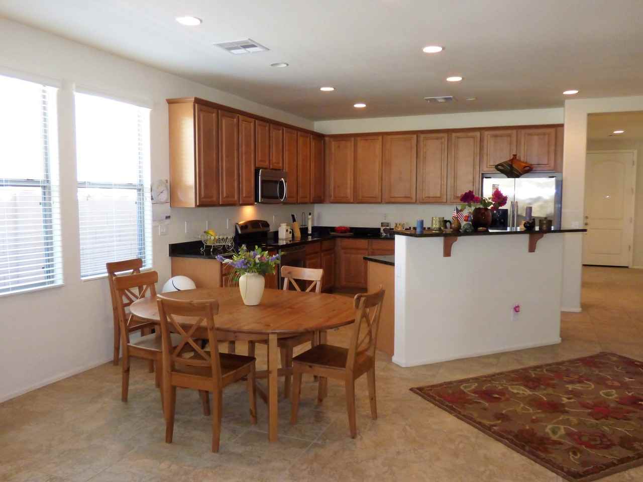 844 East Zesta Lane - Photo 2 of 15