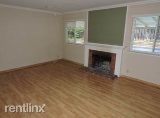 3137 Boston Ave - Photo 2 of 7