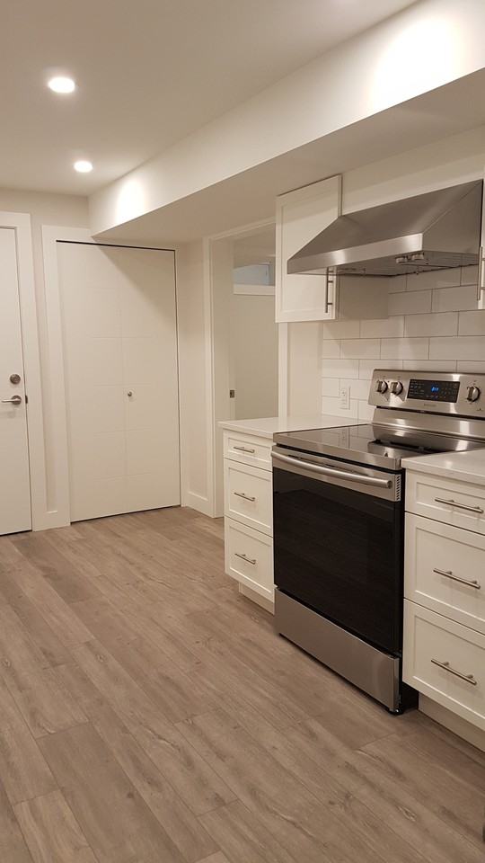 526 Union Street - Photo 2 of 12