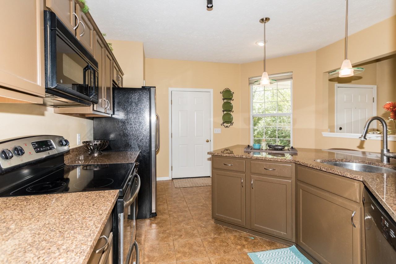 96th & College - Photo 4 of 9