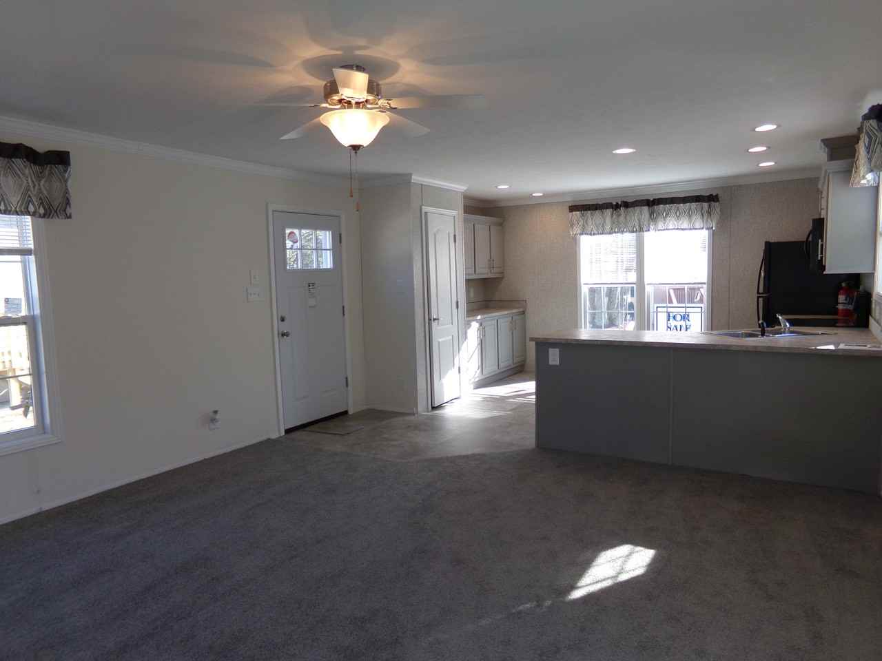 20 Beaver Ave Age Qualified No rent till April - Photo 2 of 20