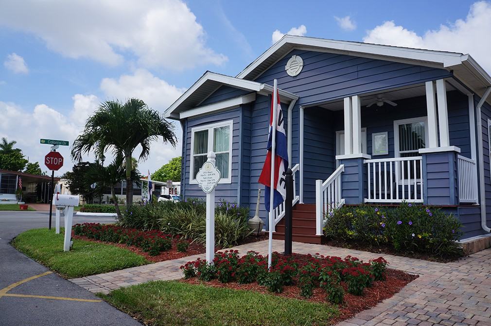 6325 Northwest 28th Lane - Photo 6 of 18