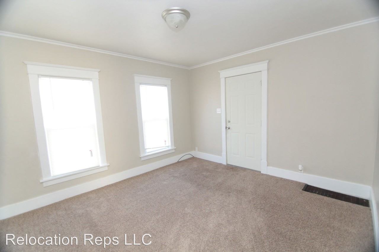 1712 3rd St - Photo 3 of 21