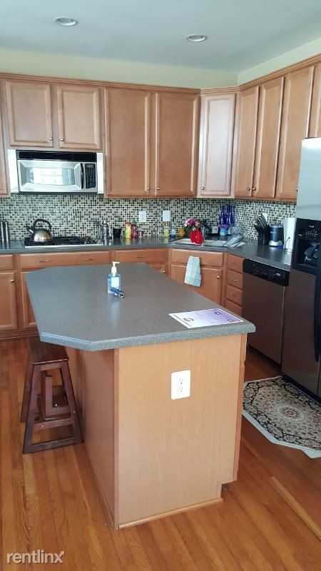8400 Chaucer House Ct - Photo 3 of 23