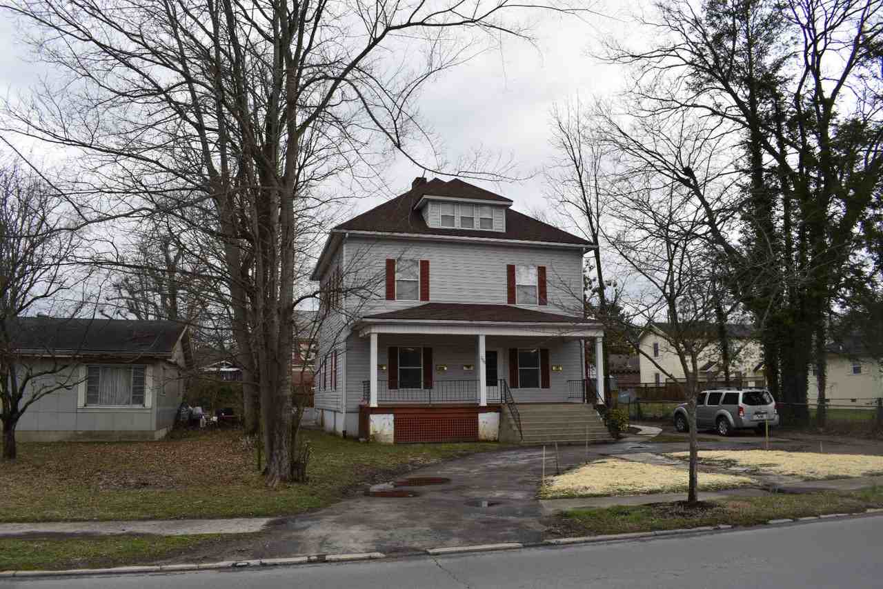 2426 W Cumberland Ave - Photo 2 of 19