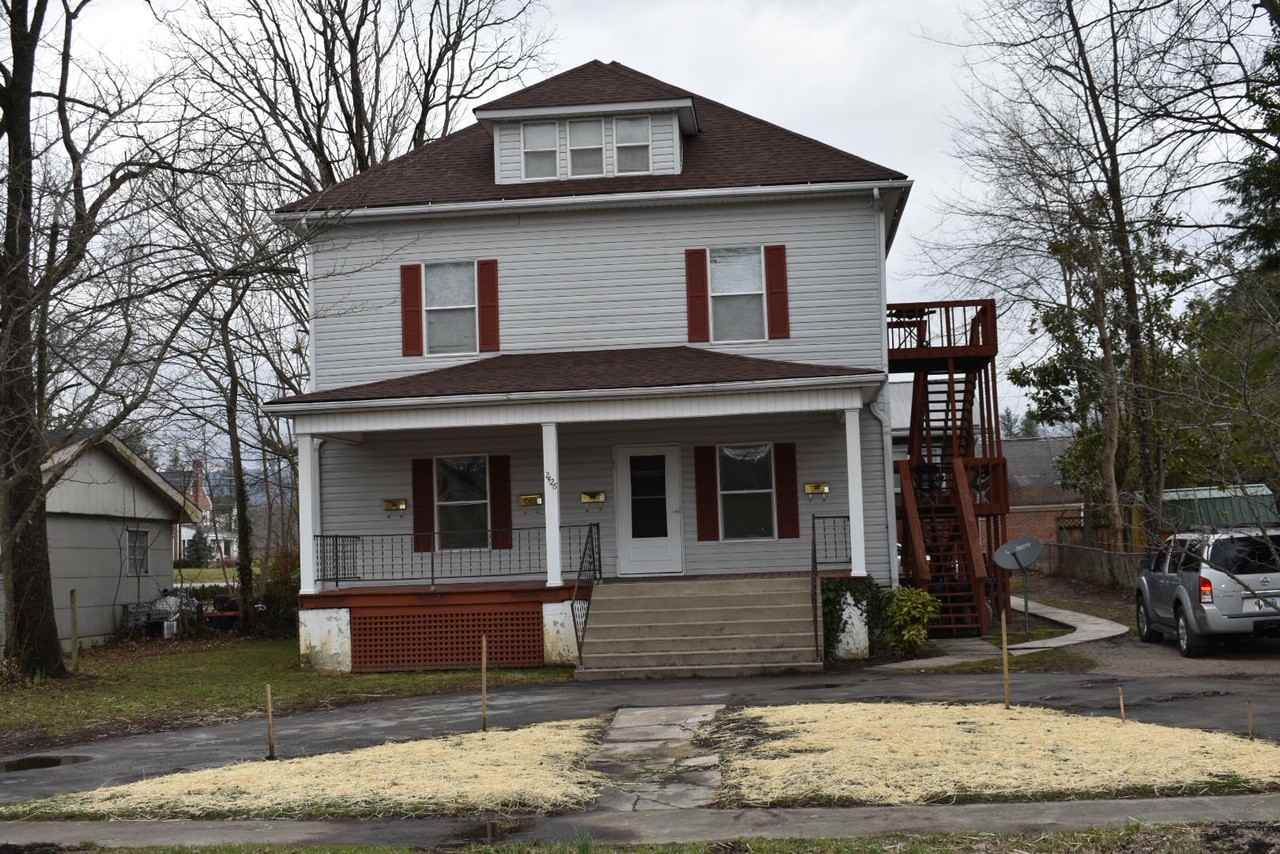 2426 W Cumberland Ave - Photo 3 of 19