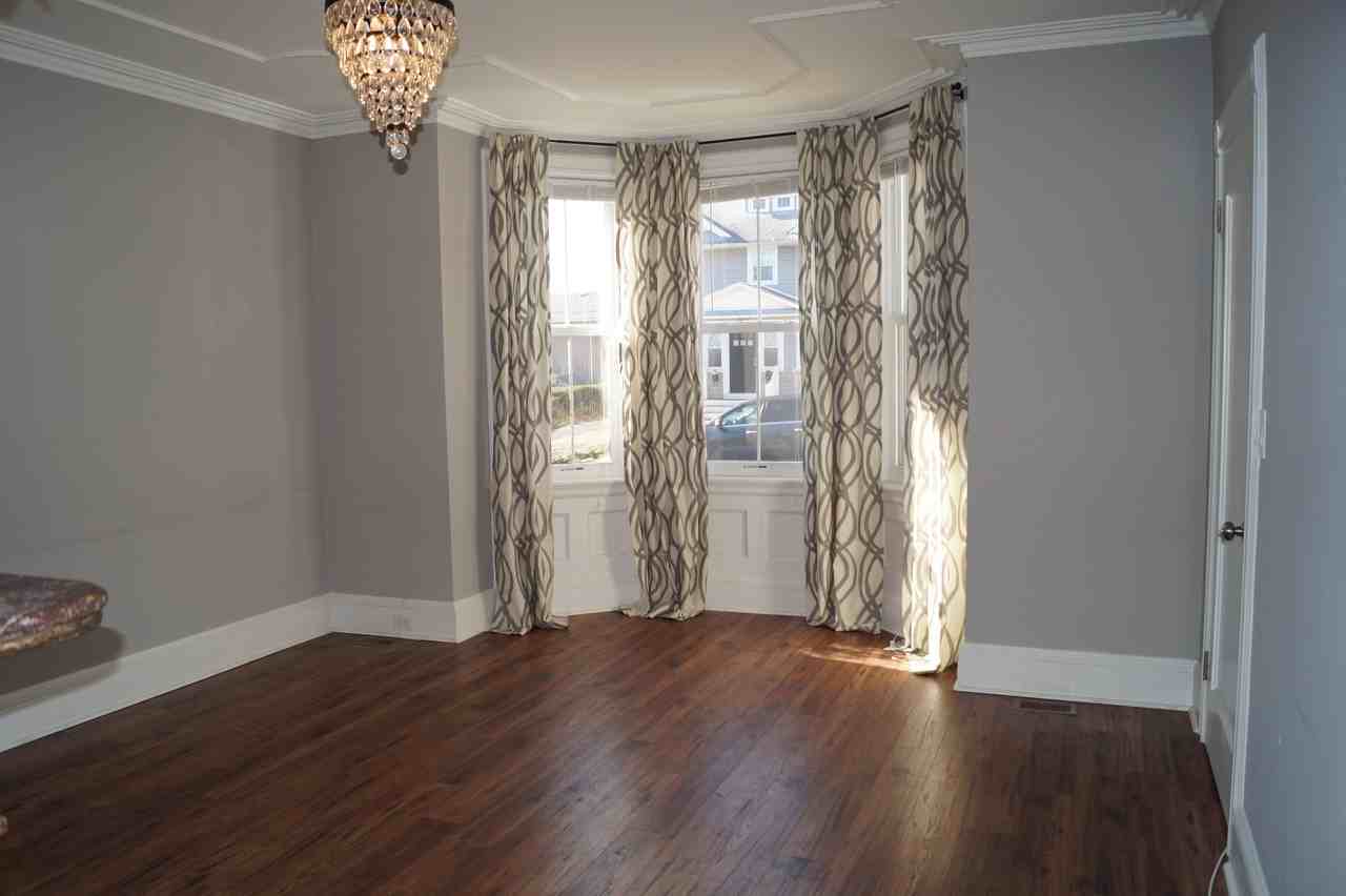 425 Forest Rd - Photo 2 of 12