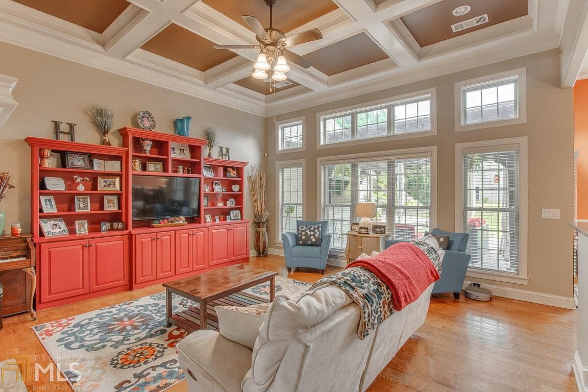 1009 Pampas Way - Photo 2 of 35