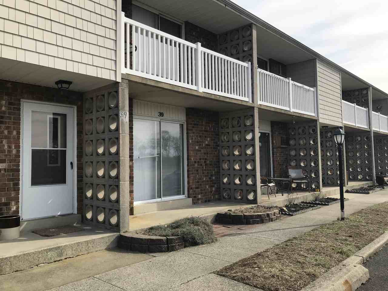 39 Toni Lynn Ct - Photo 2 of 11