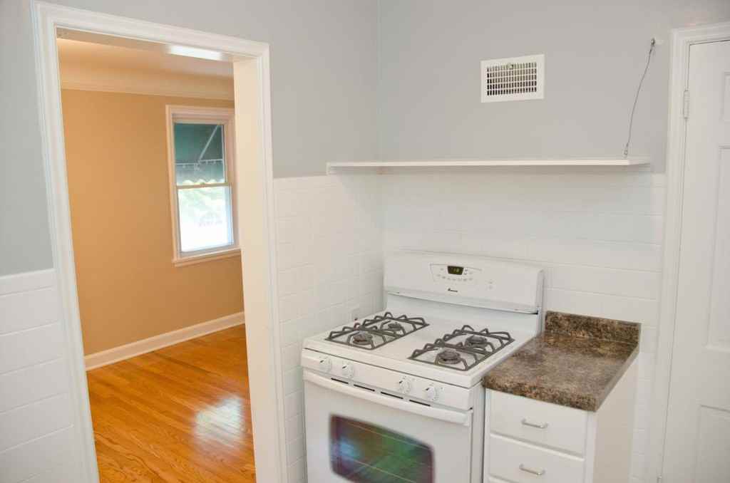 5631 Pine Street - Photo 2 of 6