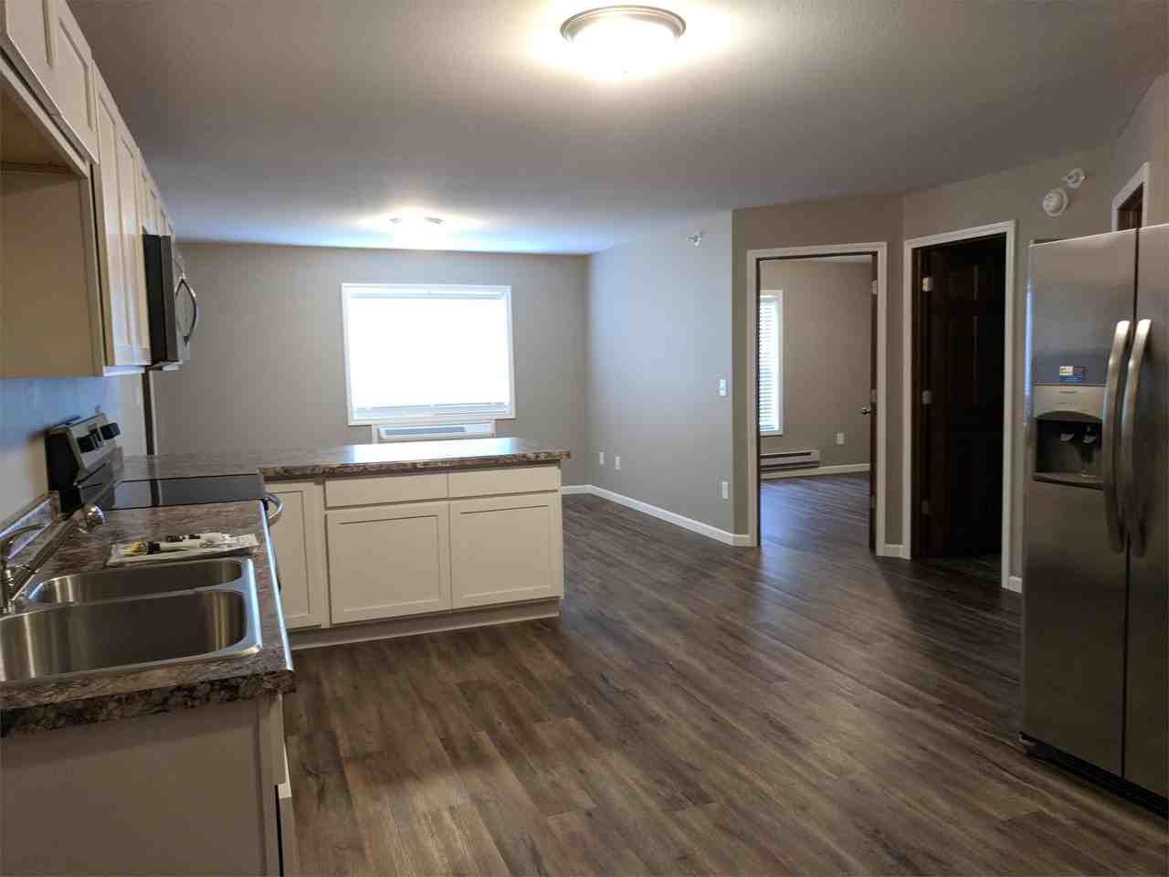 301 7th Ave SE - Photo 2 of 13